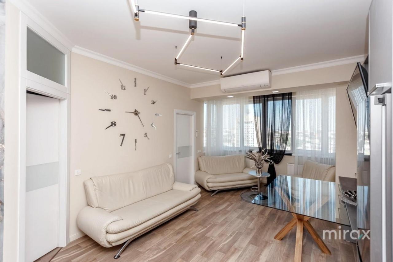 Utra Center Beste Apartment City View Kisinyov Kültér fotó